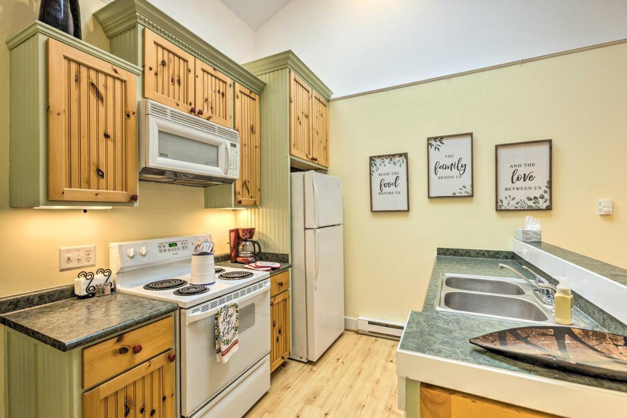 Charming Retreat Near Downtown Frankfort And Beaches Extérieur photo