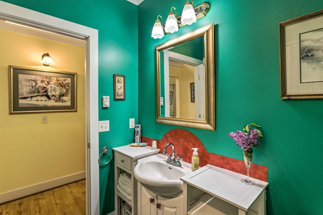 Charming Retreat Near Downtown Frankfort And Beaches Extérieur photo