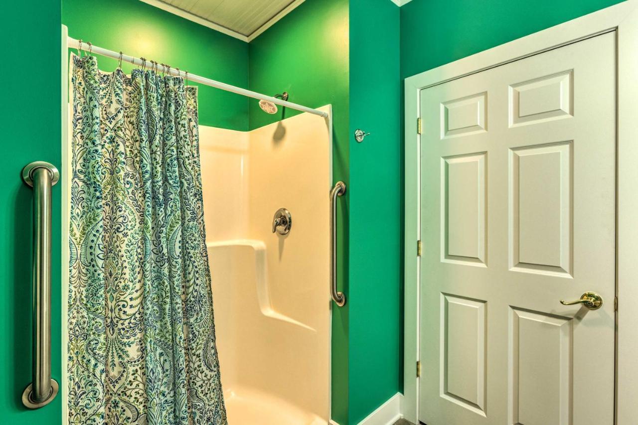 Charming Retreat Near Downtown Frankfort And Beaches Extérieur photo