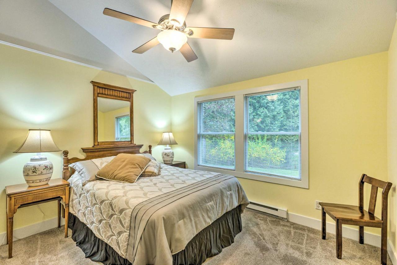 Charming Retreat Near Downtown Frankfort And Beaches Extérieur photo