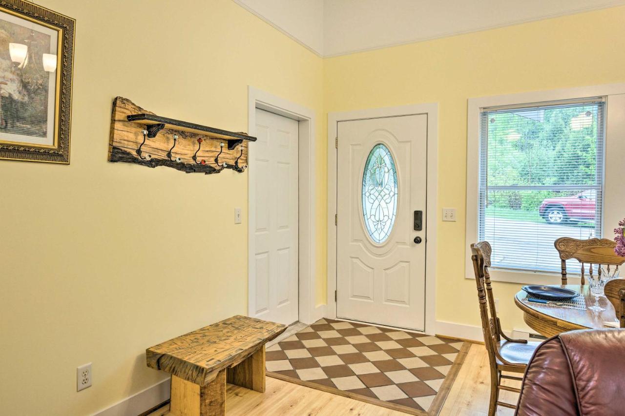 Charming Retreat Near Downtown Frankfort And Beaches Extérieur photo